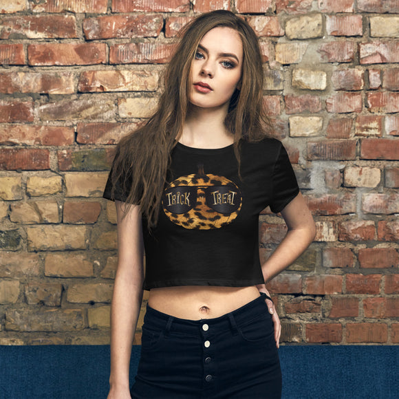 HALLOWEEN Women’s Leopard Pumpkin Crop Tee